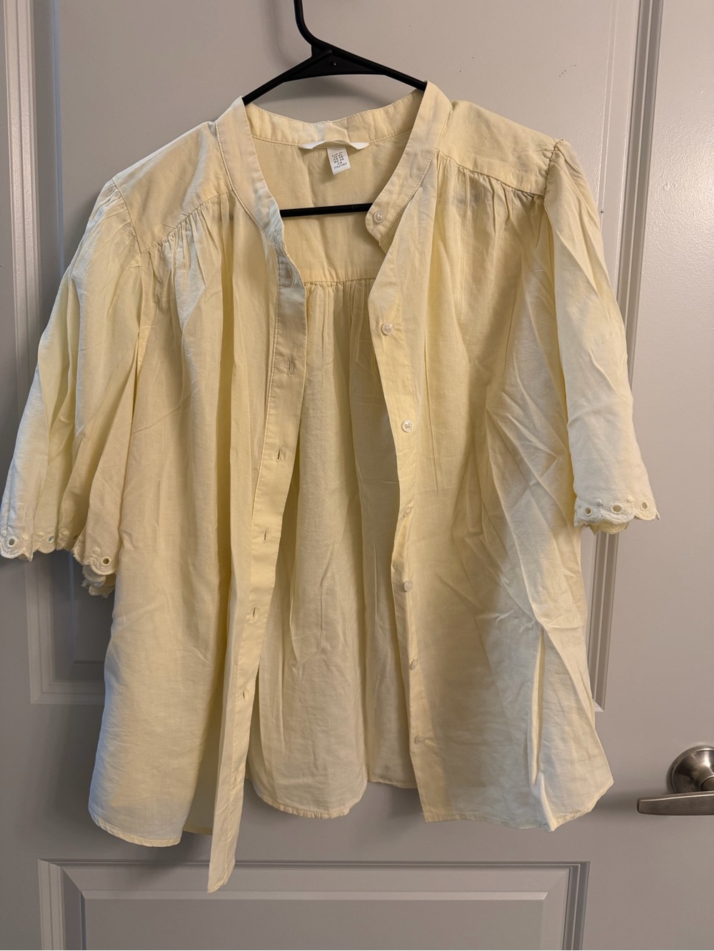 H&M Pale Yellow Button-Front Short Sleeve Top